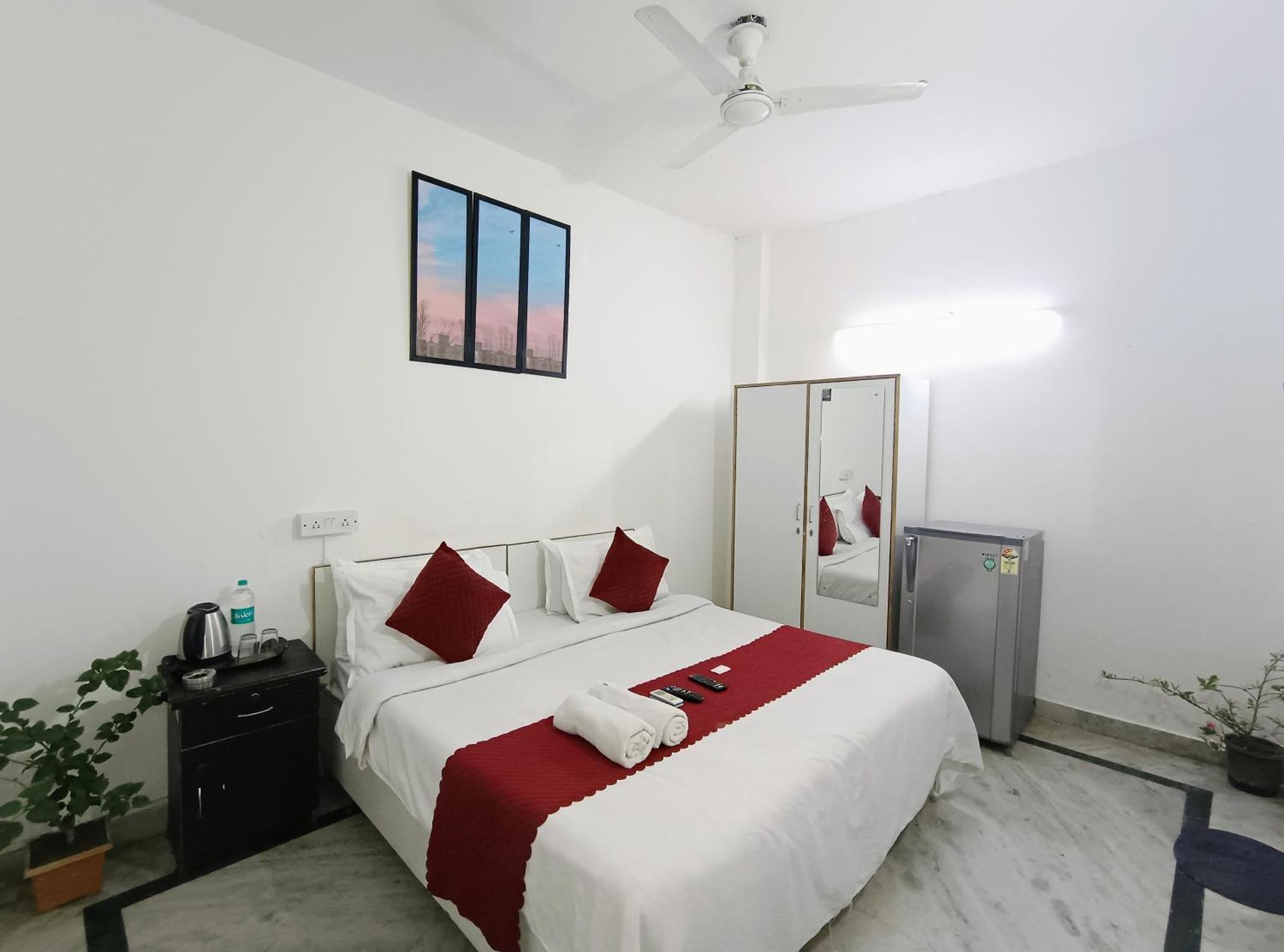 Hotel Hauz Khas Fort View New Delhi Ngoại thất bức ảnh