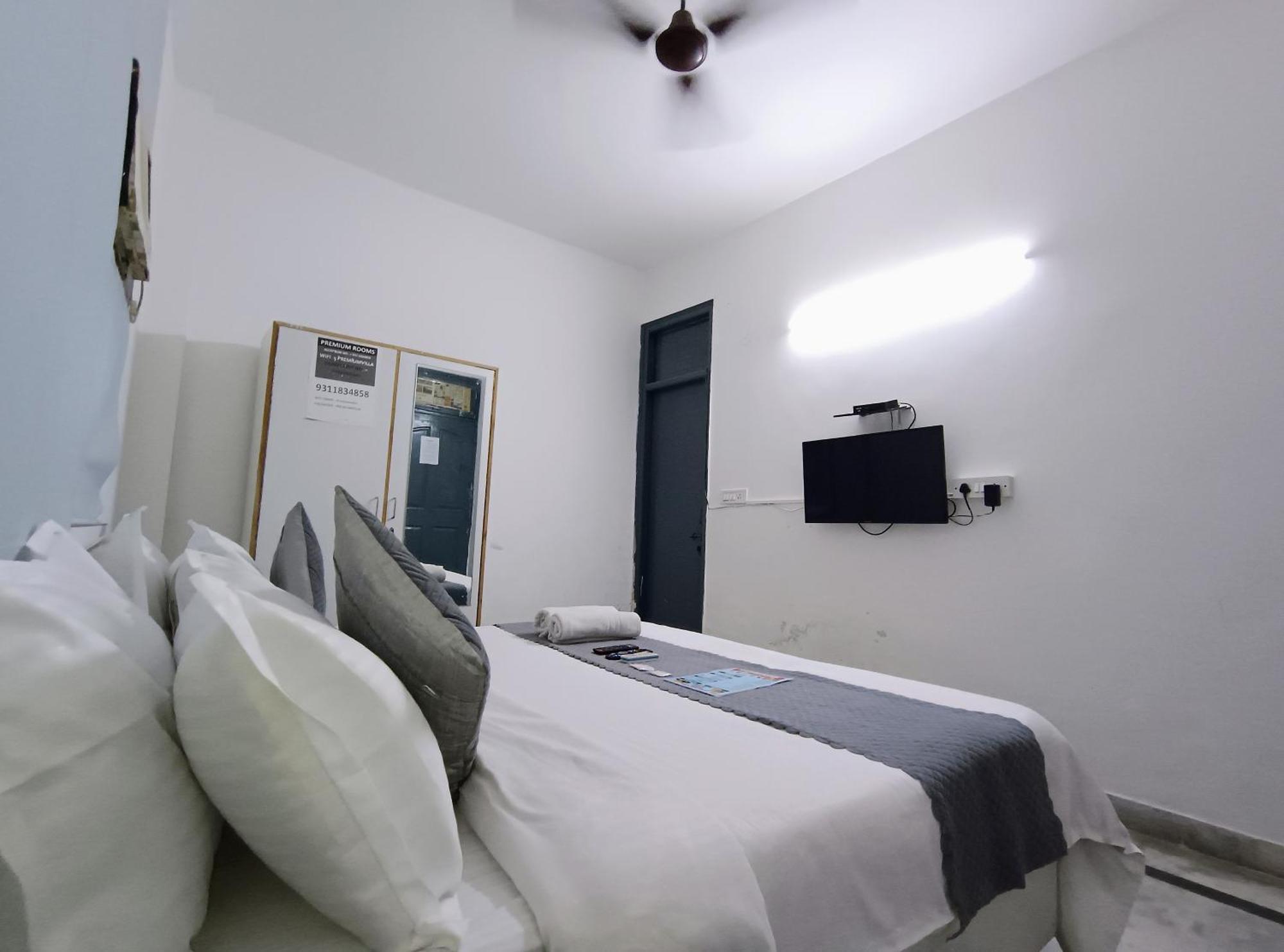 Hotel Hauz Khas Fort View New Delhi Ngoại thất bức ảnh