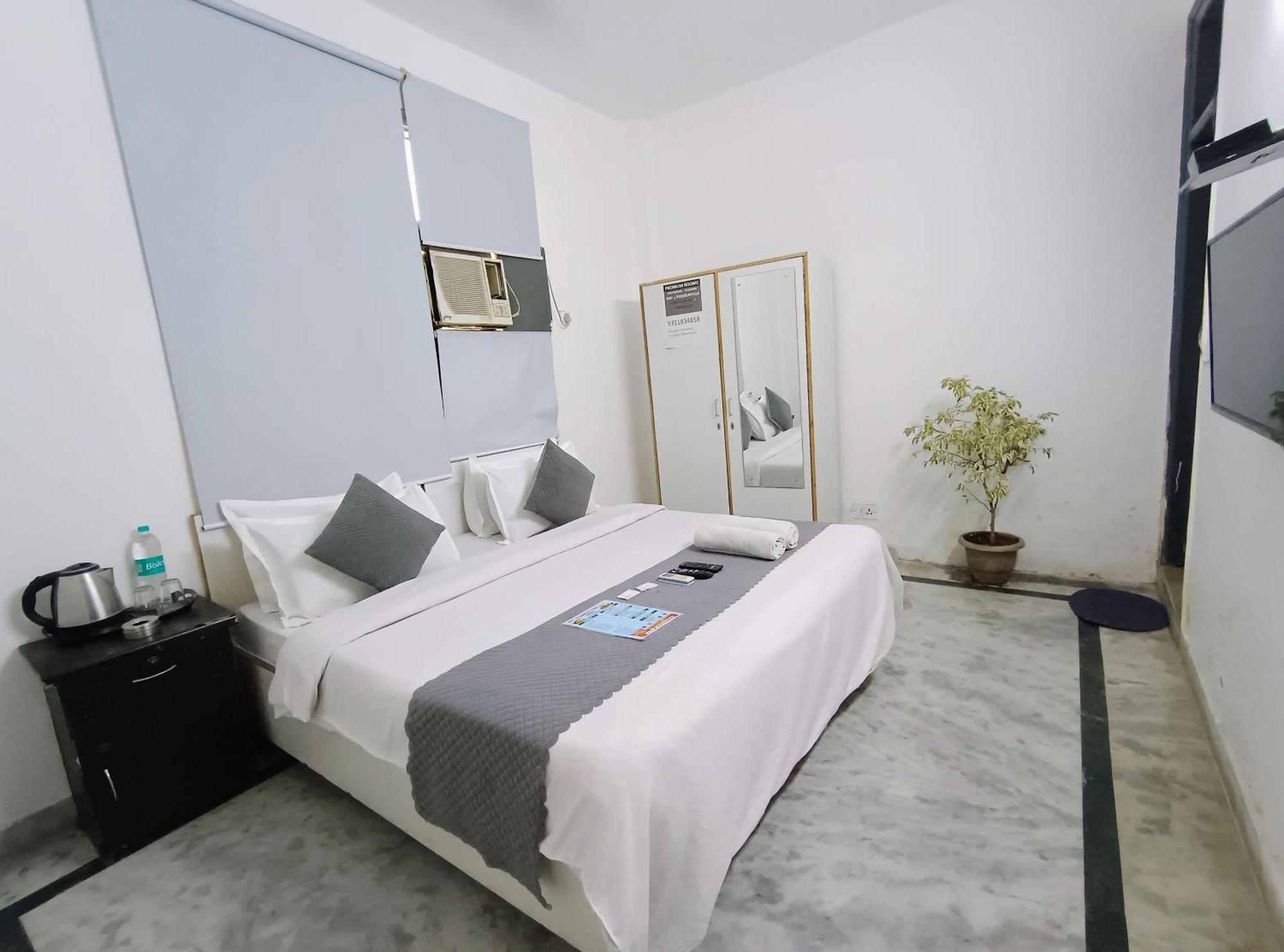 Hotel Hauz Khas Fort View New Delhi Ngoại thất bức ảnh