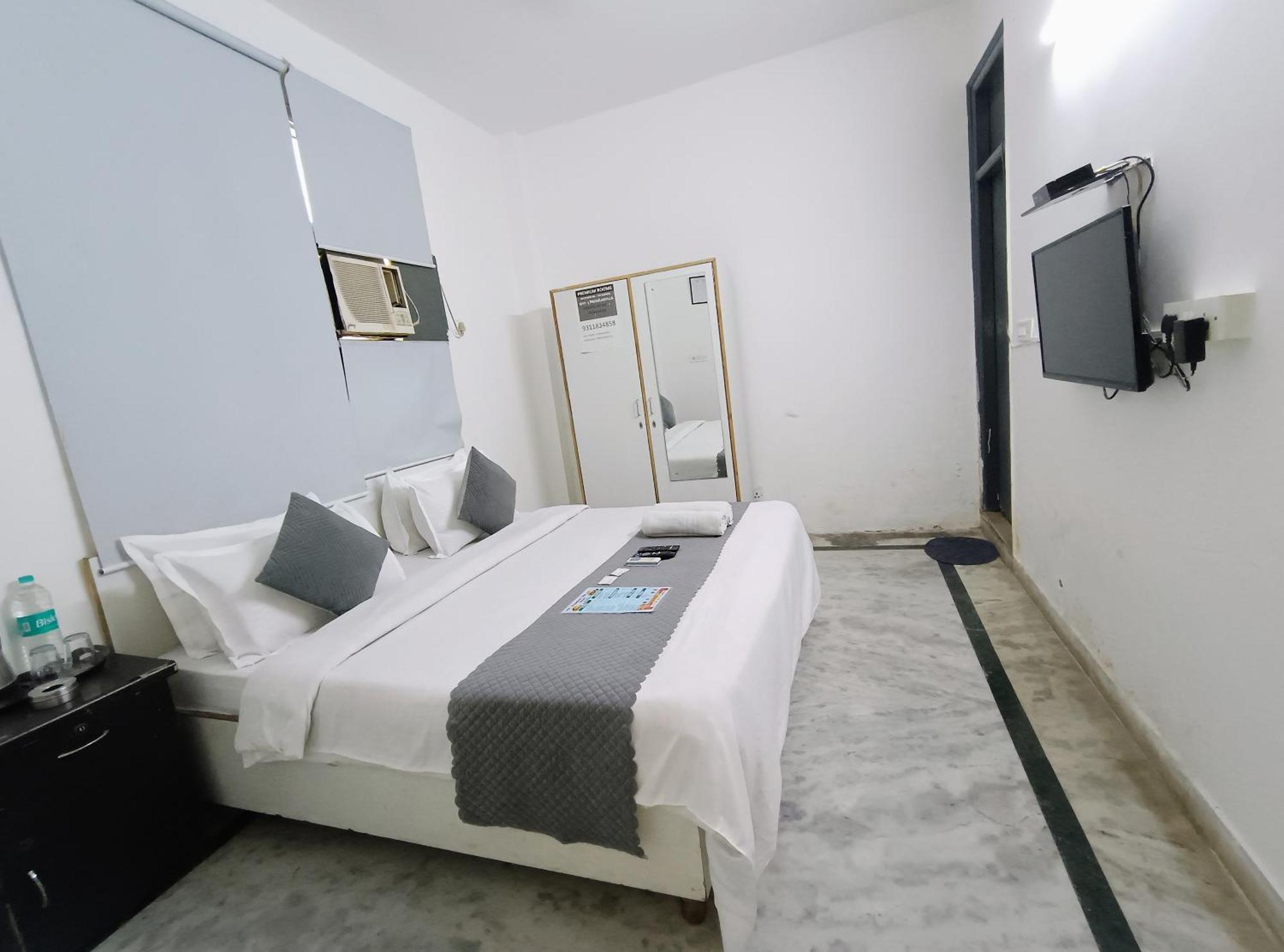 Hotel Hauz Khas Fort View New Delhi Ngoại thất bức ảnh
