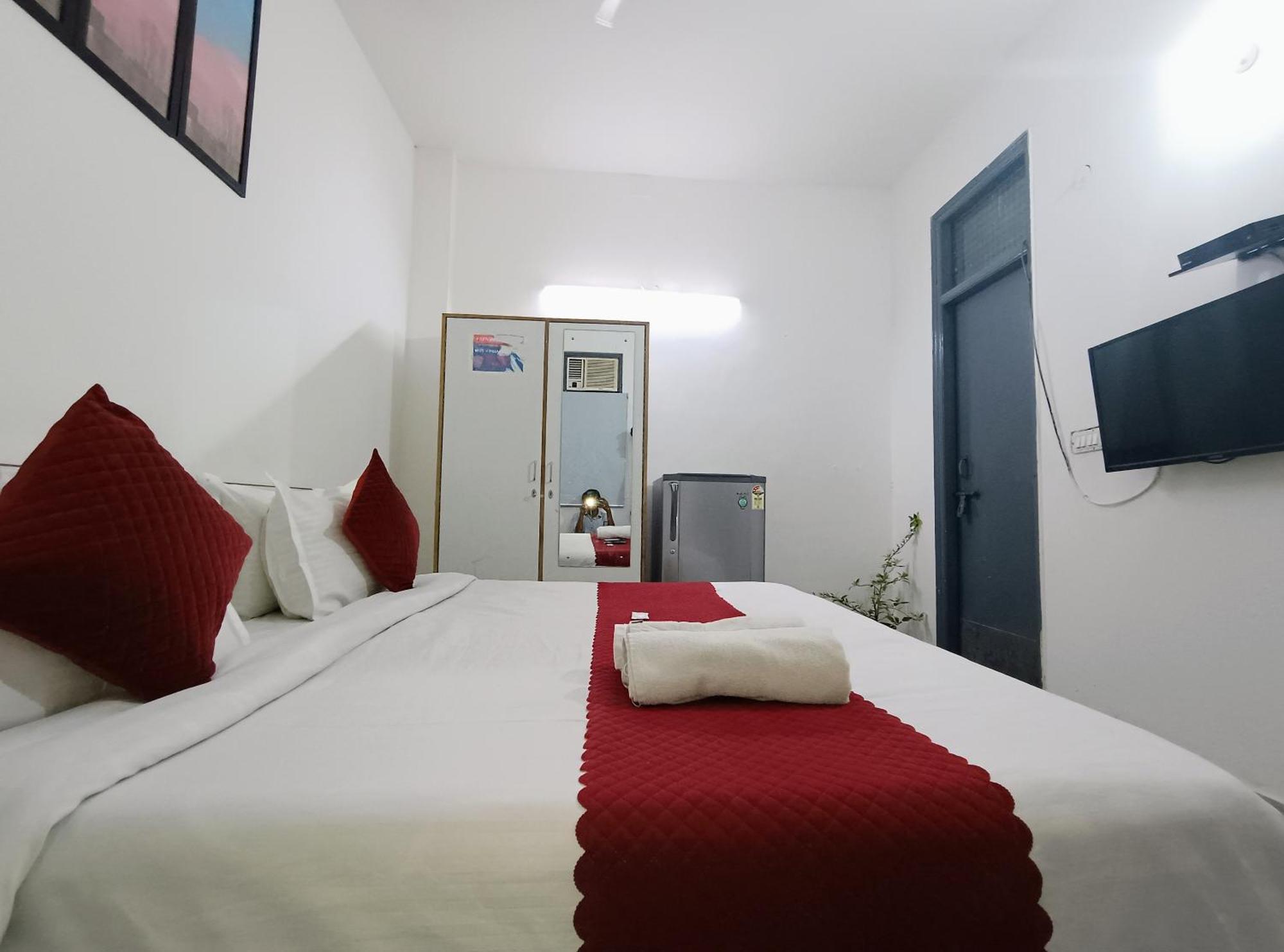 Hotel Hauz Khas Fort View New Delhi Ngoại thất bức ảnh