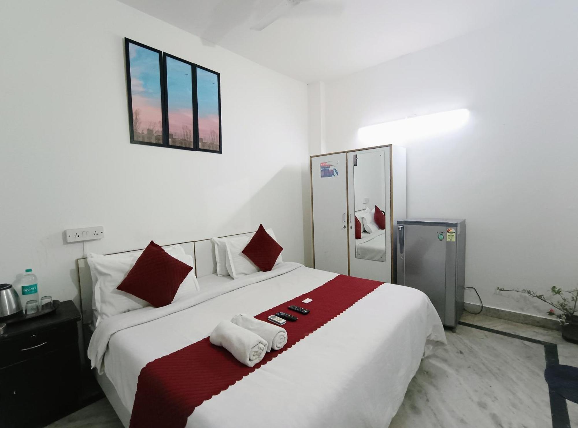 Hotel Hauz Khas Fort View New Delhi Ngoại thất bức ảnh